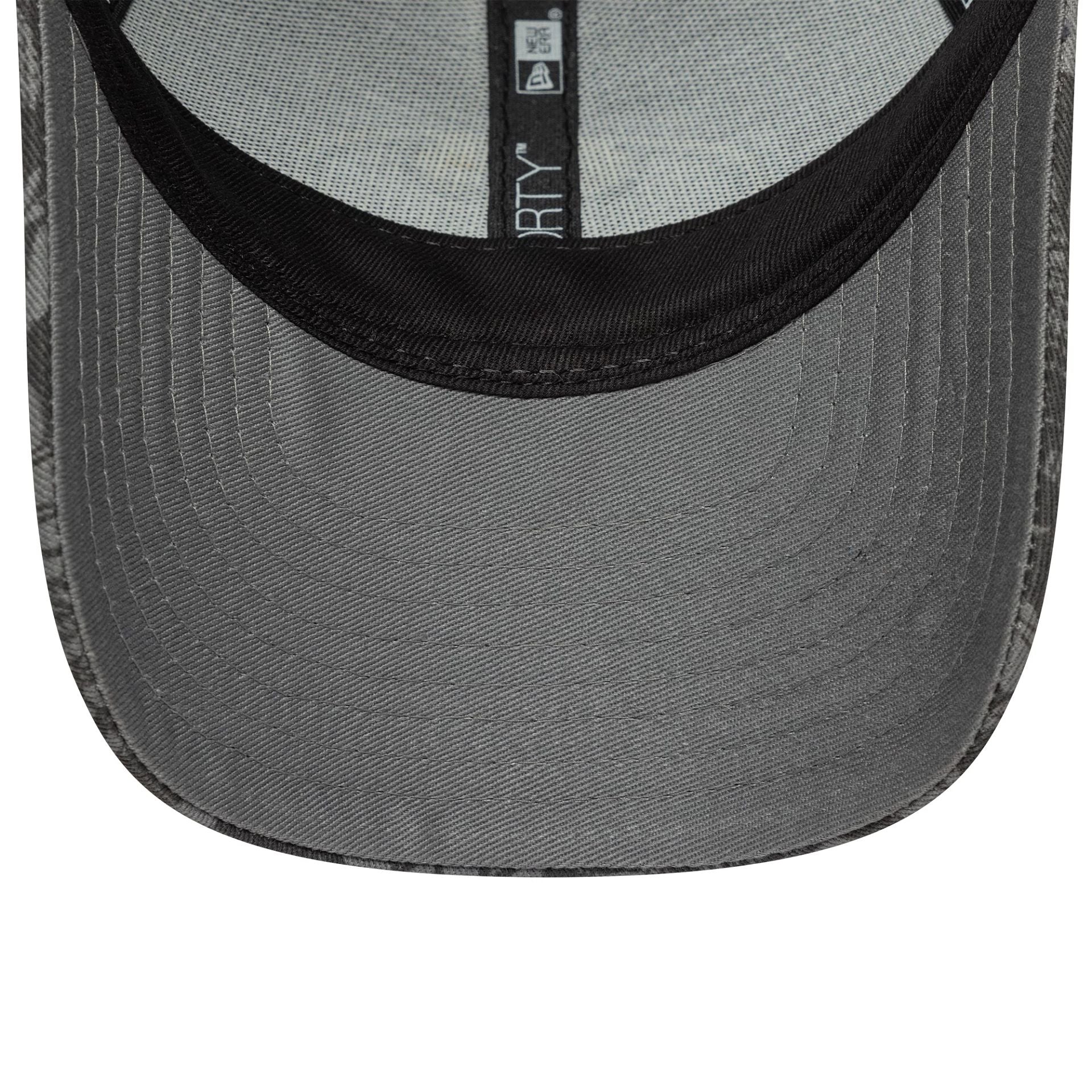 Batman Youth DC Black 9FORTY Trucker Adjustable Cap - Image 4