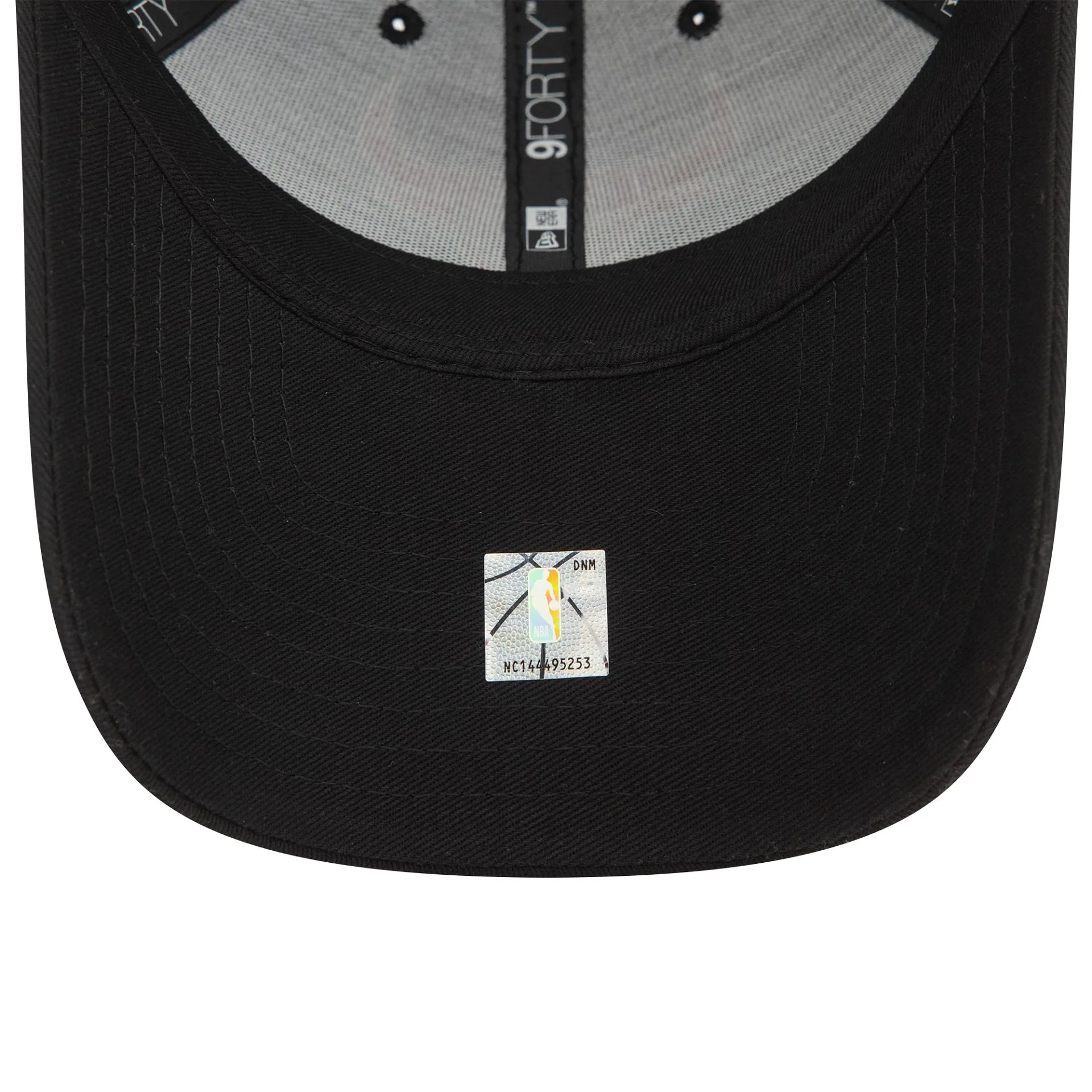 Chicago Bulls NBA Metallic Black 9FORTY Adjustable Cap - Image 6