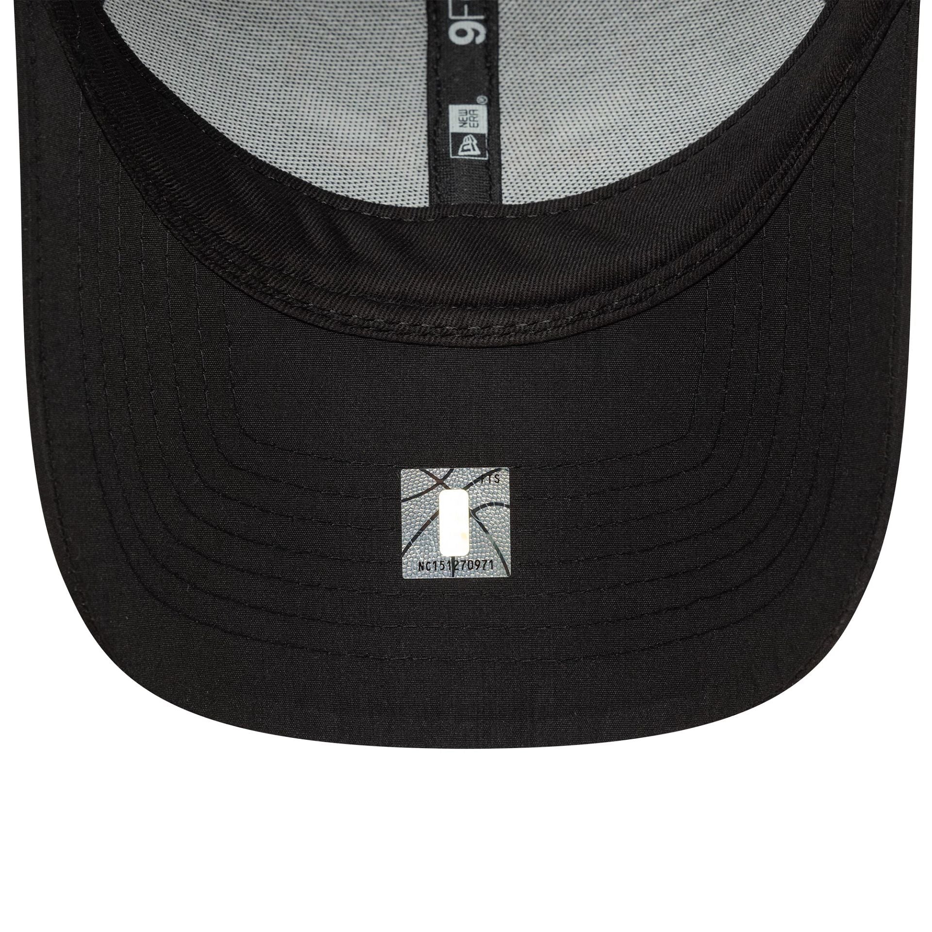 Chicago Bulls NBA Piping Black 9FORTY Adjustable Cap - Image 4
