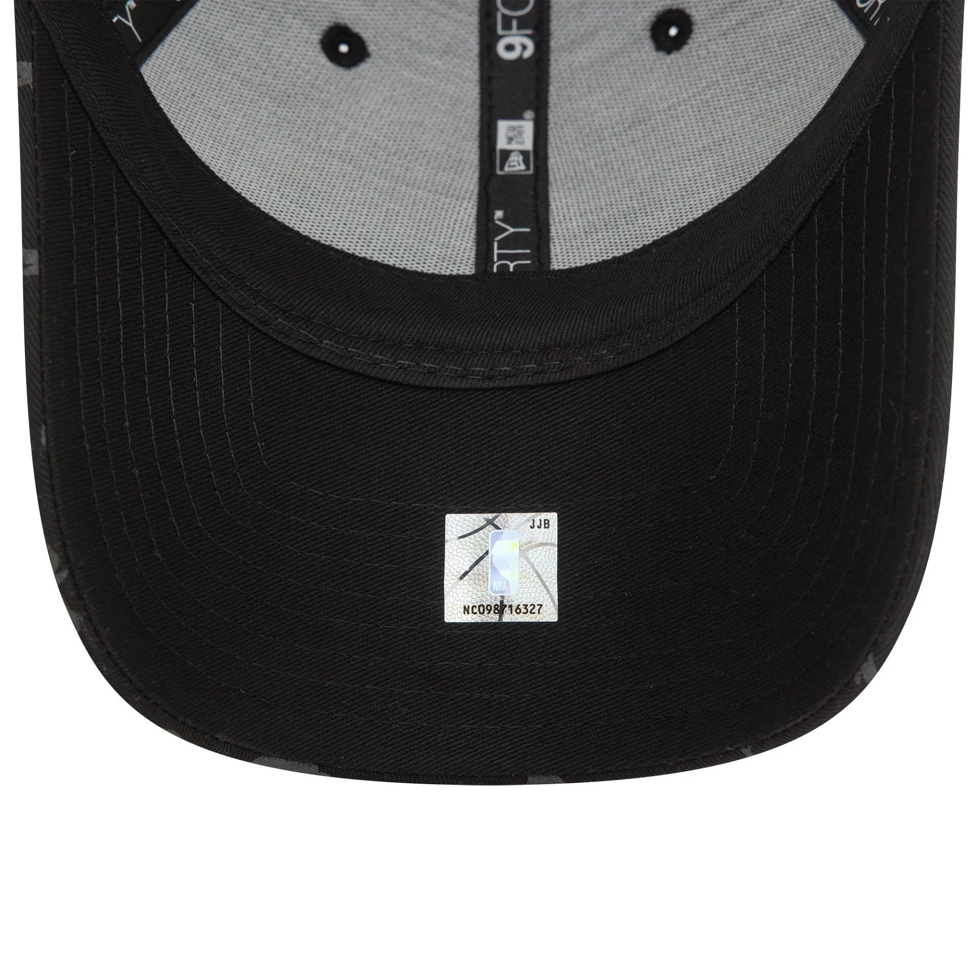 Chicago Bulls Team Monogram Black 9FORTY Adjustable Cap - Image 5