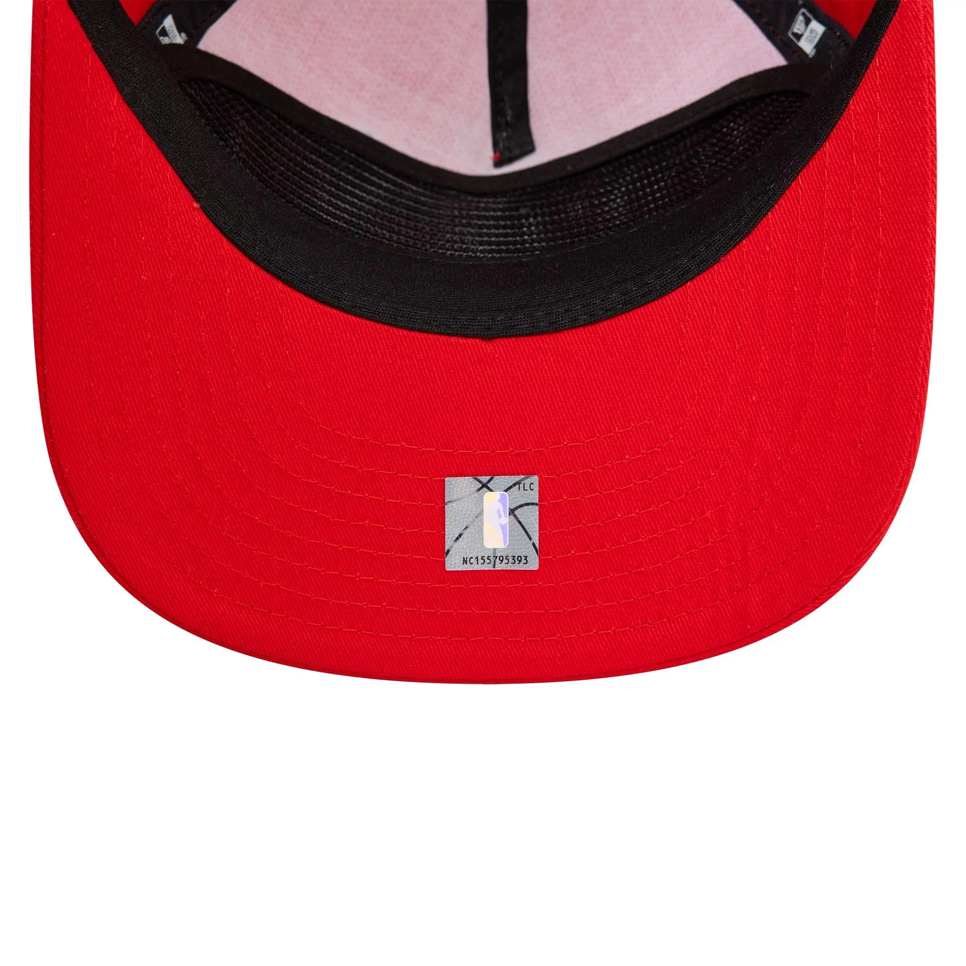 Chicago Bulls Washed Precurved Red Golfer Adjustable Cap - Image 5