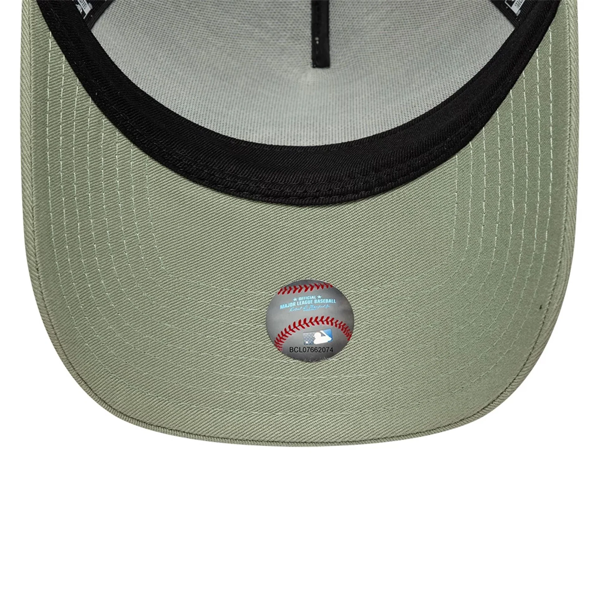 LA Dodgers MLB Outline Pastel Green 9FORTY E-Frame Trucker Adjustable Cap - Image 5