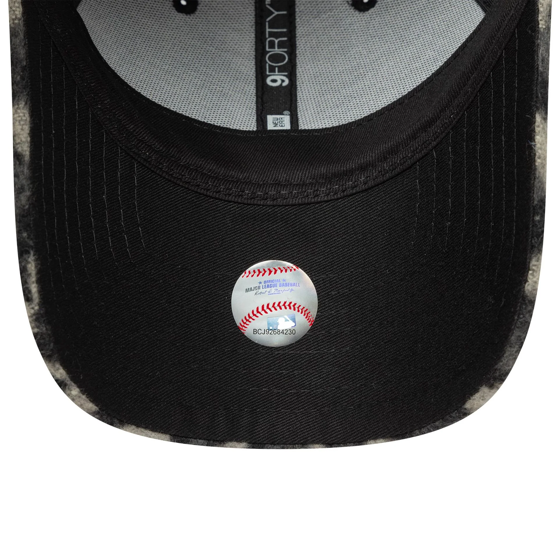 LA Dodgers Womens MLB Cosy Animal Grey Leopard 9FORTY Adjustable Cap - Image 4