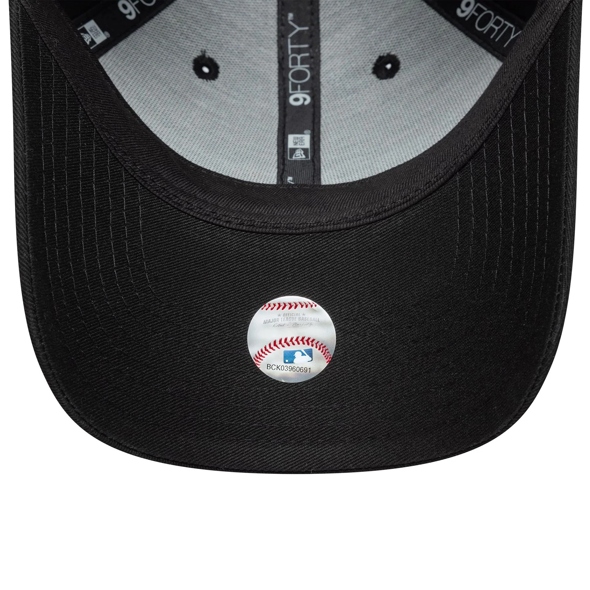 LA Dodgers Womens MLB Floral Infill Black 9FORTY Adjustable Cap - Image 5