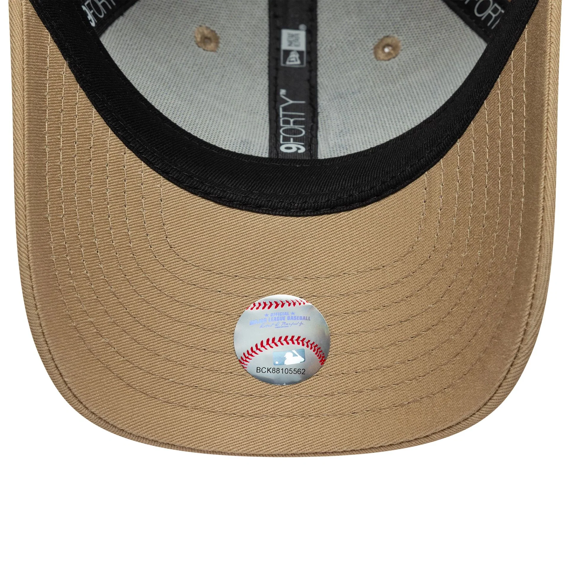 LA Dodgers Youth MLB Animal Infill Light Beige 9FORTY Cap - Image 4