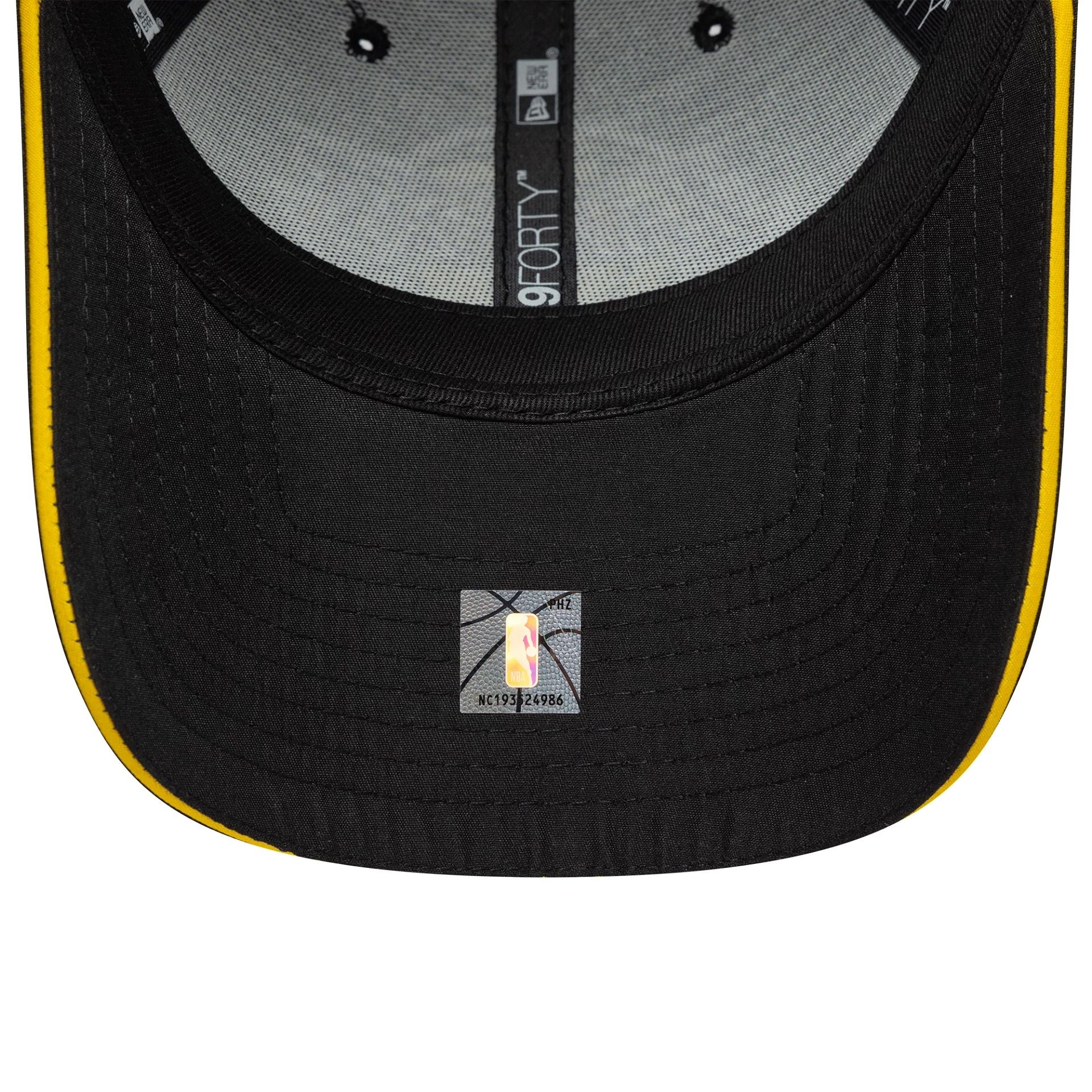 LA Lakers NBA Microfibre Black 9FORTY Cap - Image 4