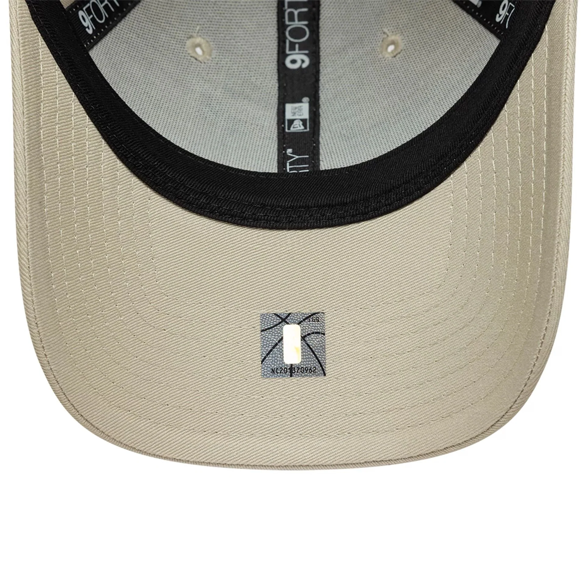 LA Lakers NBA Team Outline Cream 9FORTY Adjustable Cap - Image 5