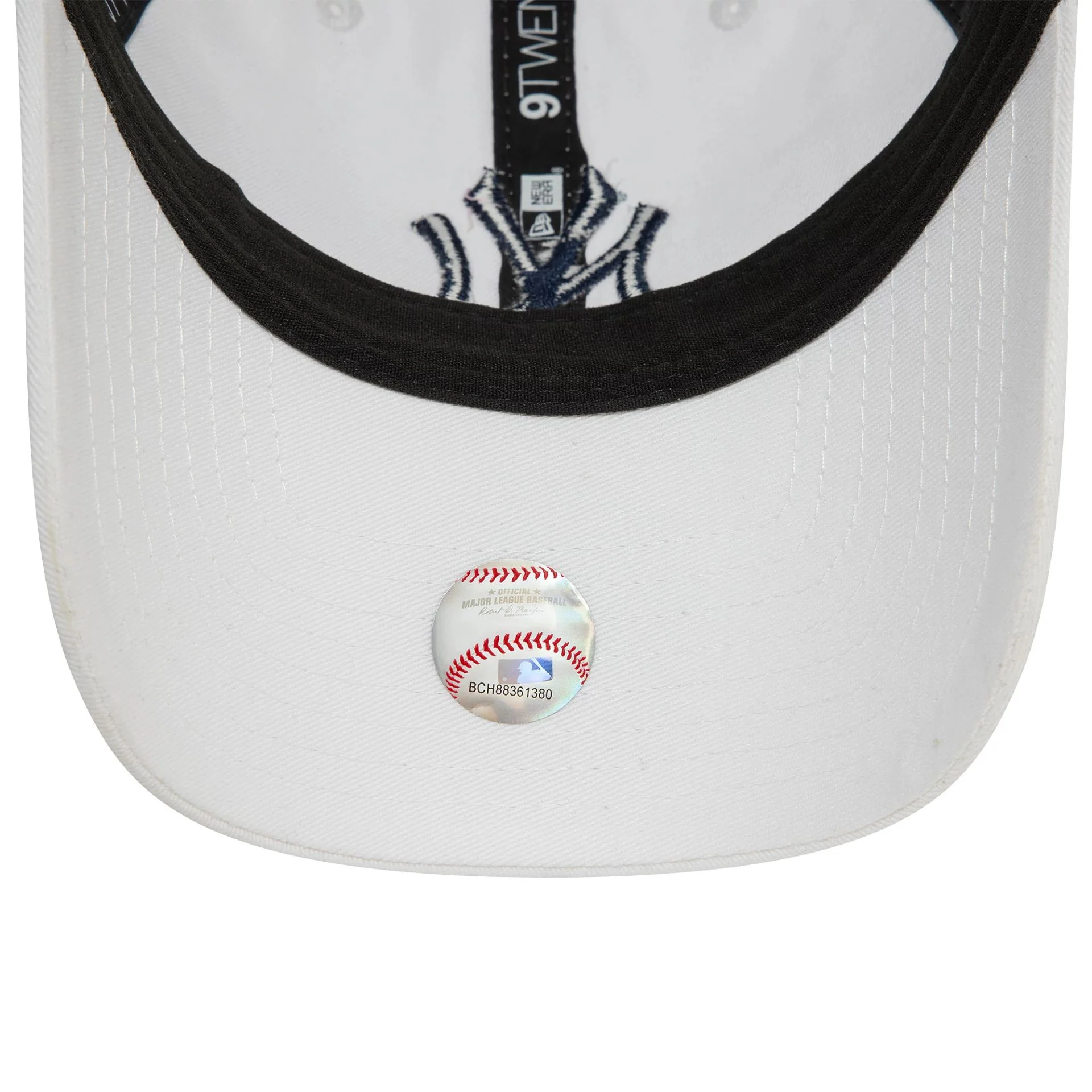 MLB Core Classic New York Yankees 9TWENTY Cap - Image 5