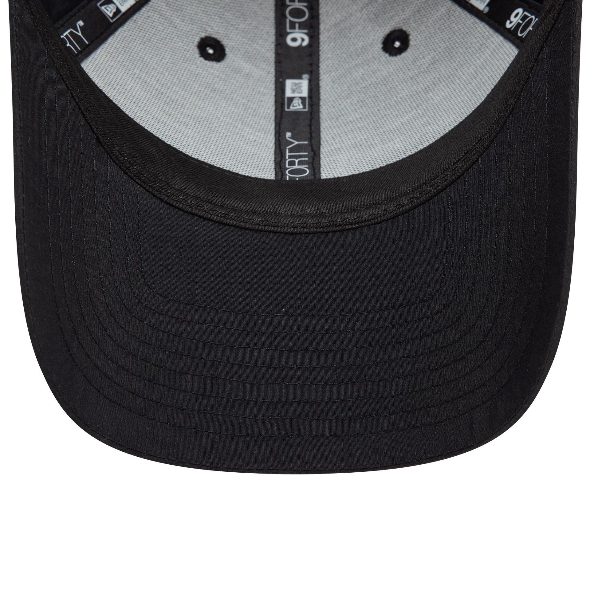 New Era MCMXX Tech Black 9FORTY Adjustable Cap - Image 5
