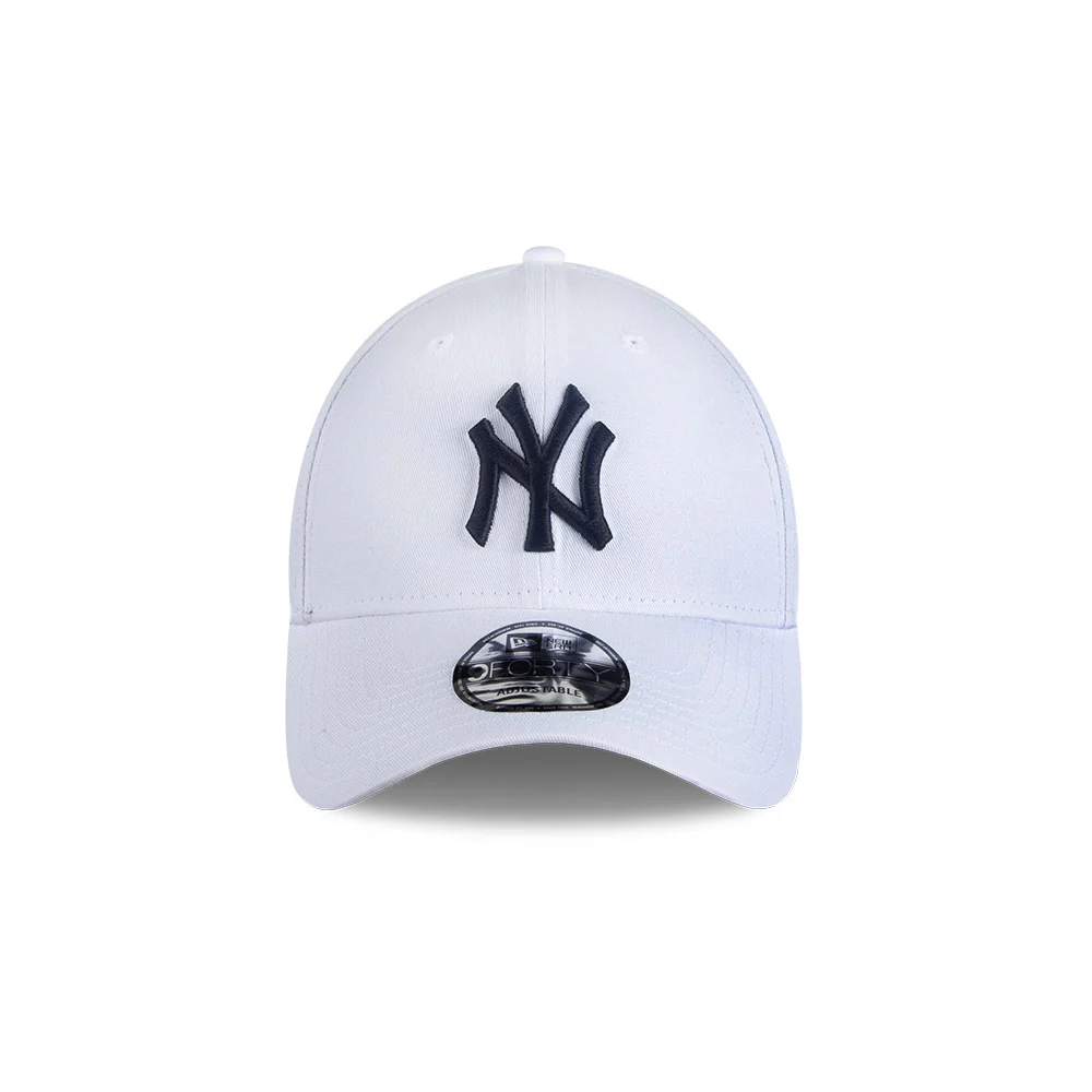 New York Yankees Essential White 9FORTY Cap - Image 4