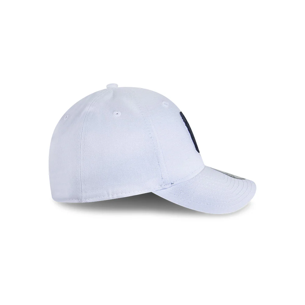 New York Yankees Essential White 9FORTY Cap - Image 6
