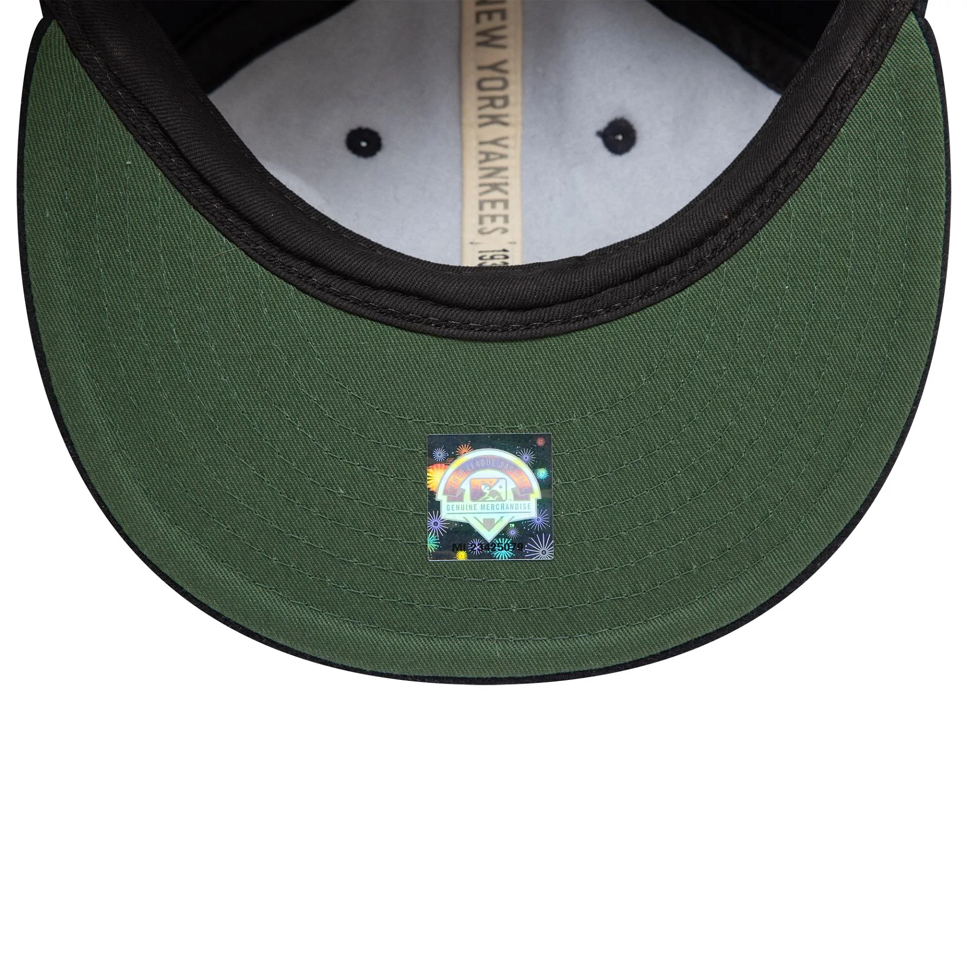 New York Yankees Heritage Series Navy Retro Crown 9FIFTY Strapback Cap - Image 4
