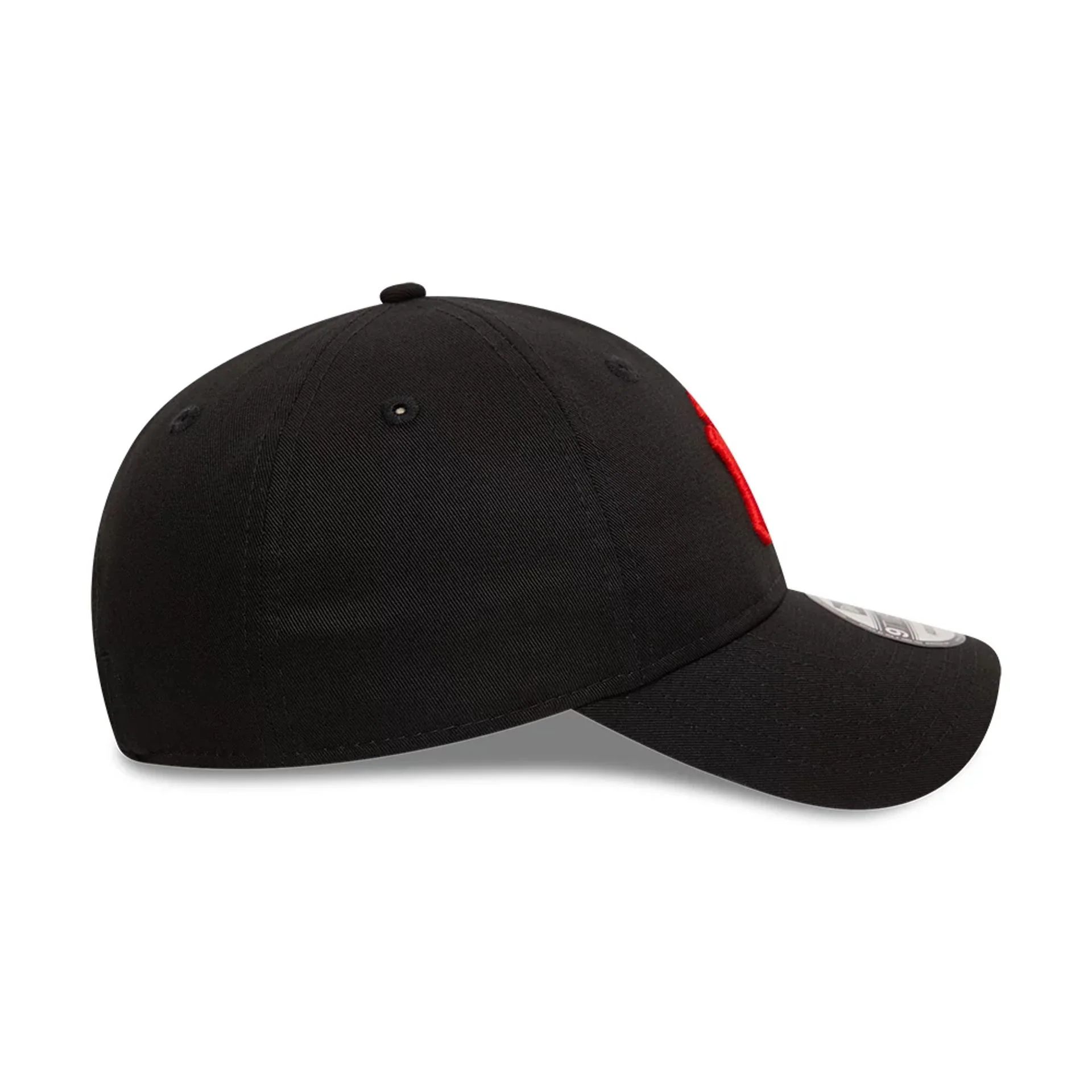 New York Yankees League Essential Black 9TWENTY Adjustable Cap - Image 7