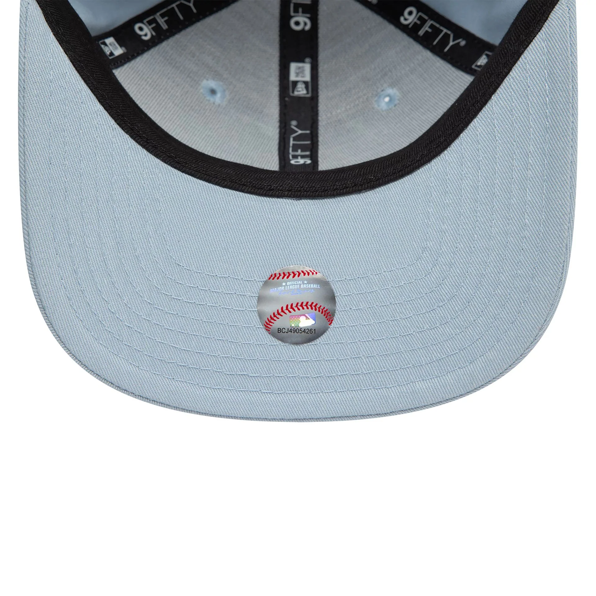 New York Yankees Metallic Pastel Blue 9FIFTY Original Fit Snapback Adjustable Cap - Image 5