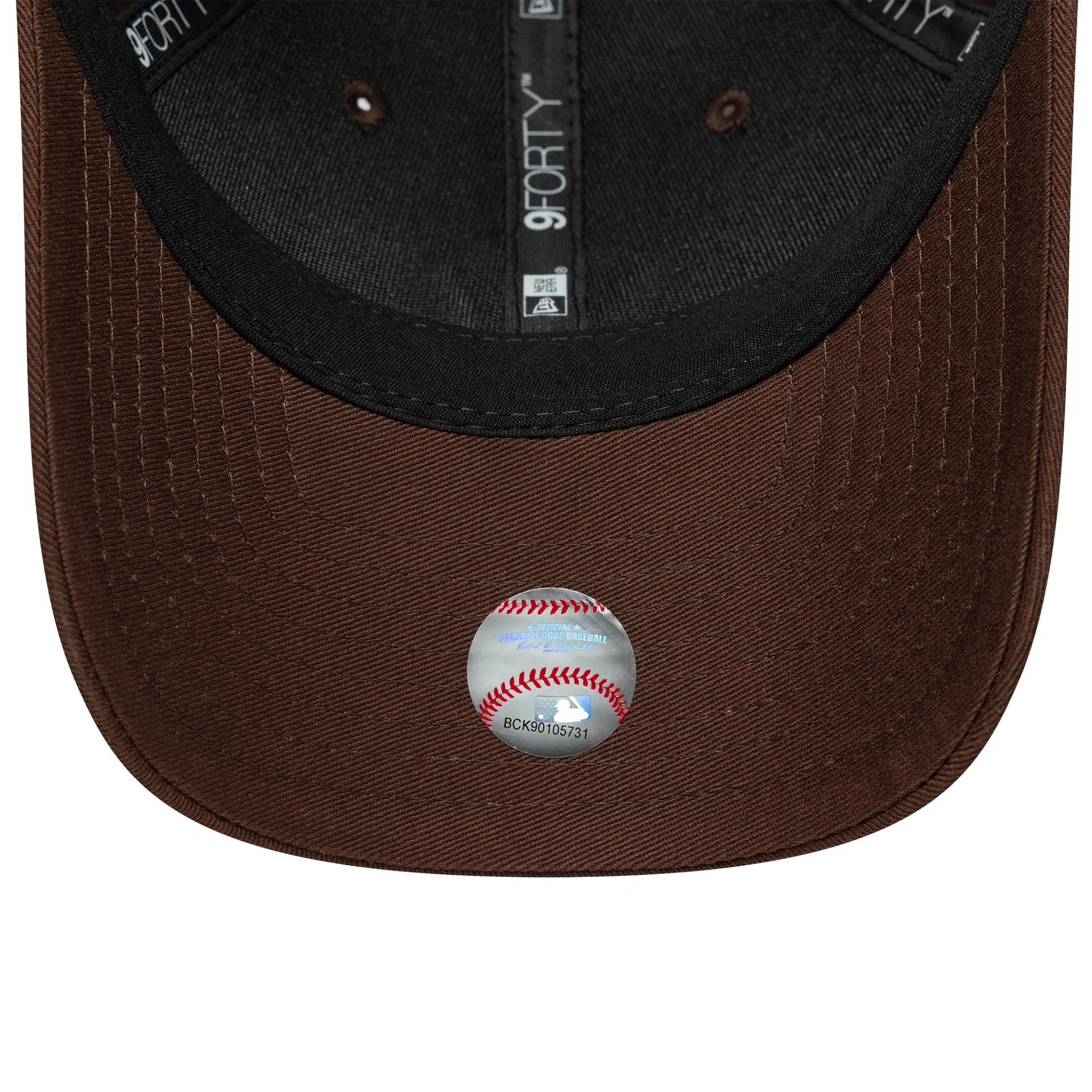 New York Yankees MLB Brown 9FORTY M-Crown Cap - Image 4