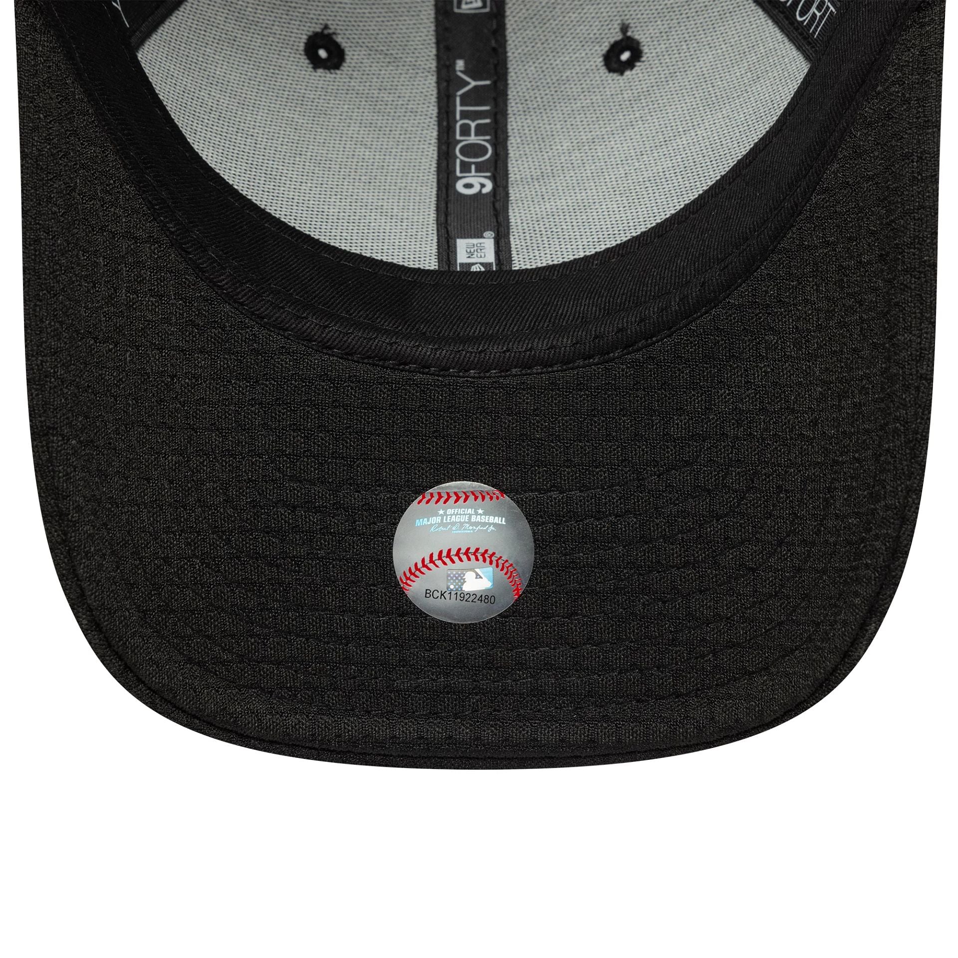 New York Yankees MLB Flawless Mesh Black 9FORTY Adjustable Cap - Image 4