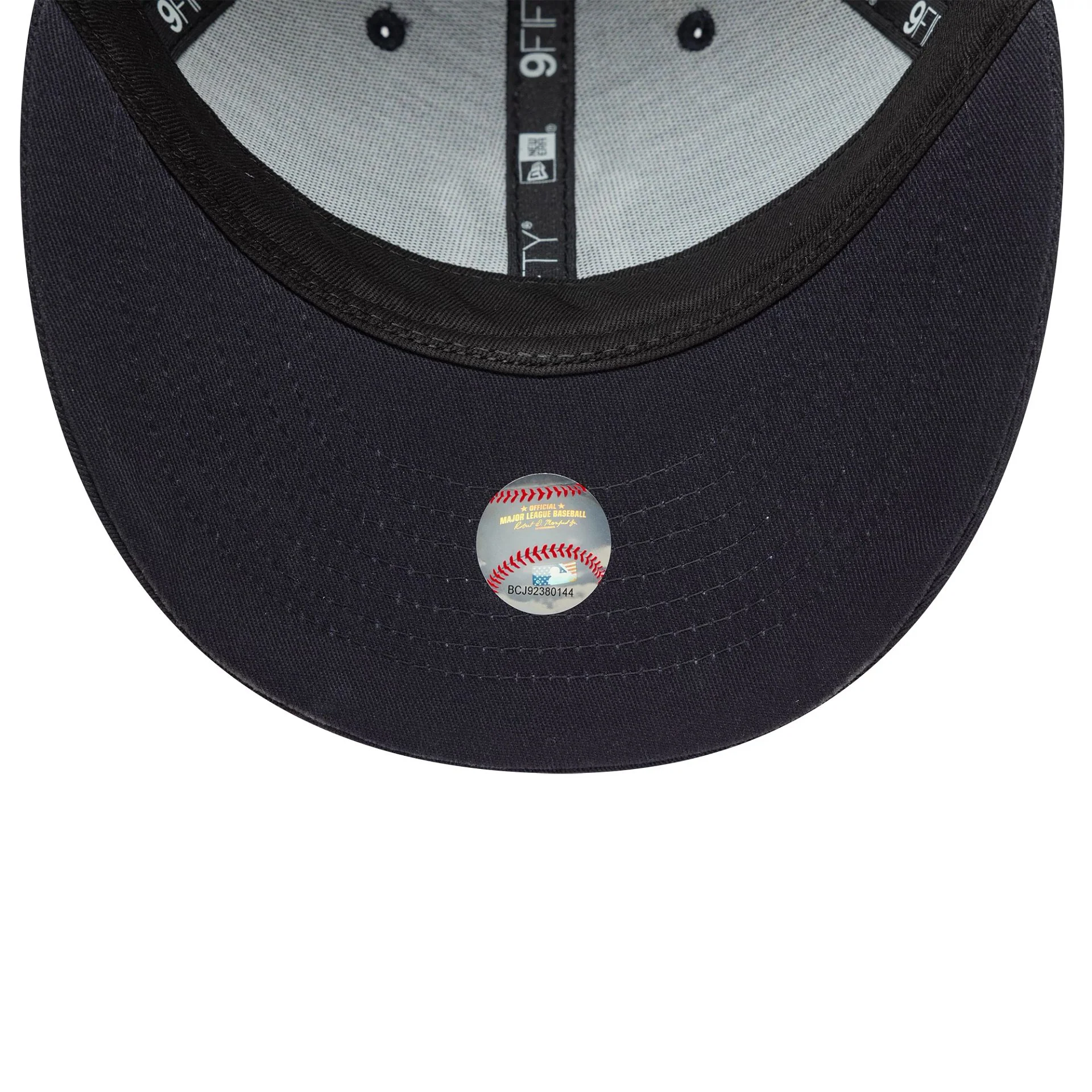 New York Yankees MLB Floral Navy Low Profile 9FIFTY Snapback Adjustable Cap - Image 5