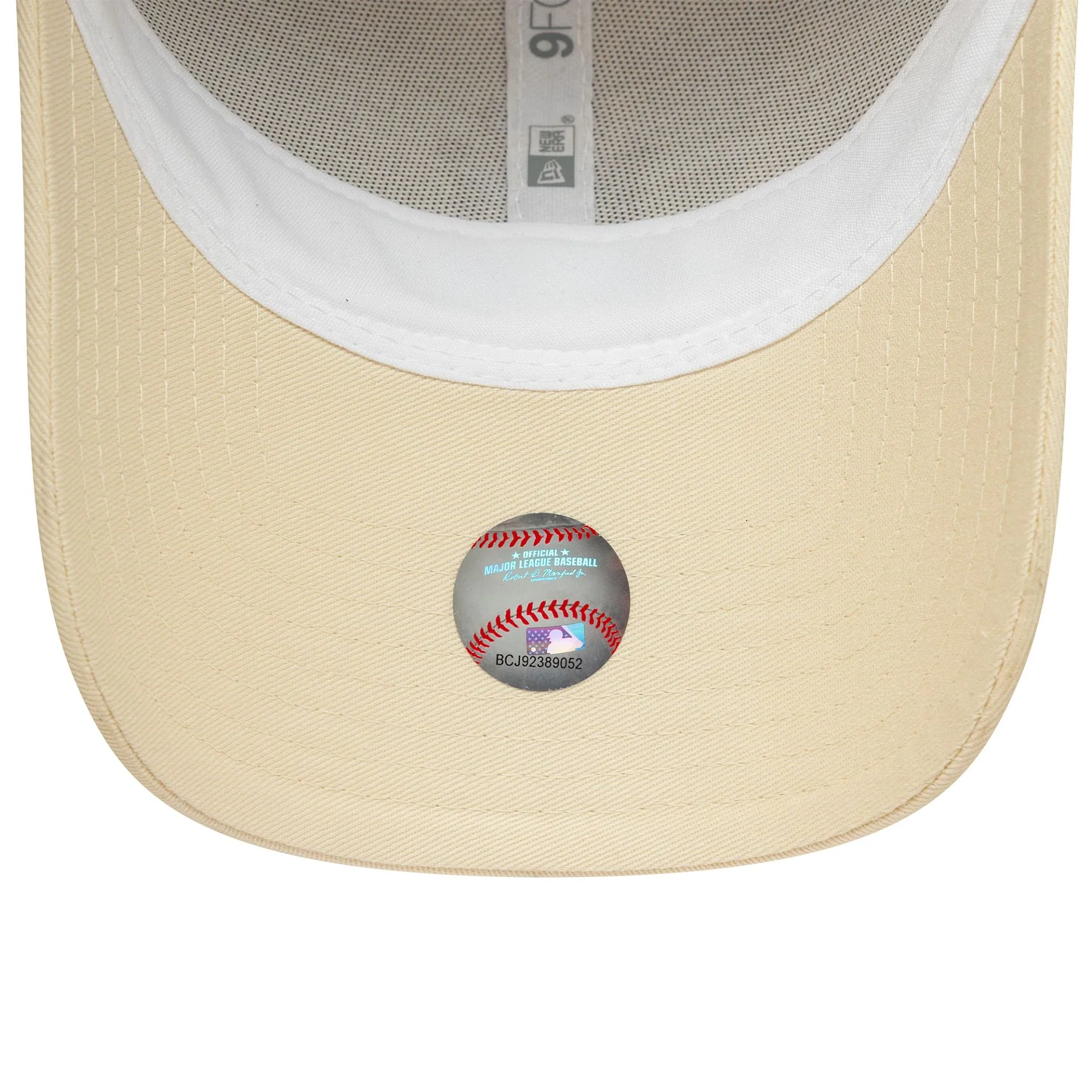 New York Yankees MLB Homefield Cream 9FORTY Trucker Adjustable Cap - Image 5