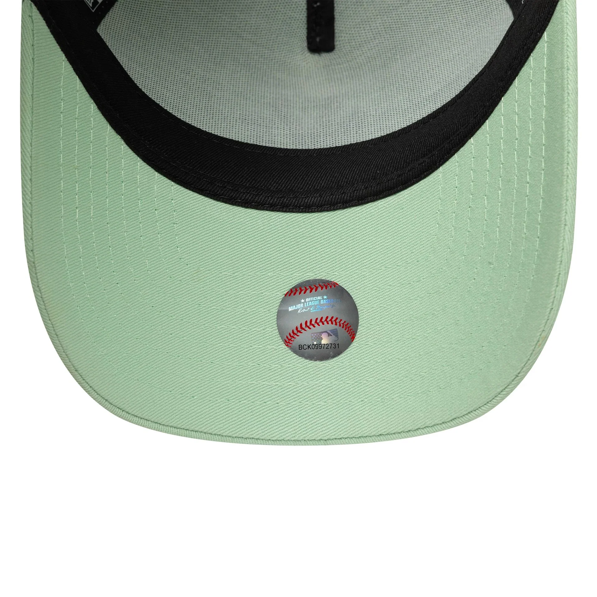 New York Yankees MLB League Essential Pastel Green 9FORTY A-Frame Trucker Adjustable Cap - Image 5