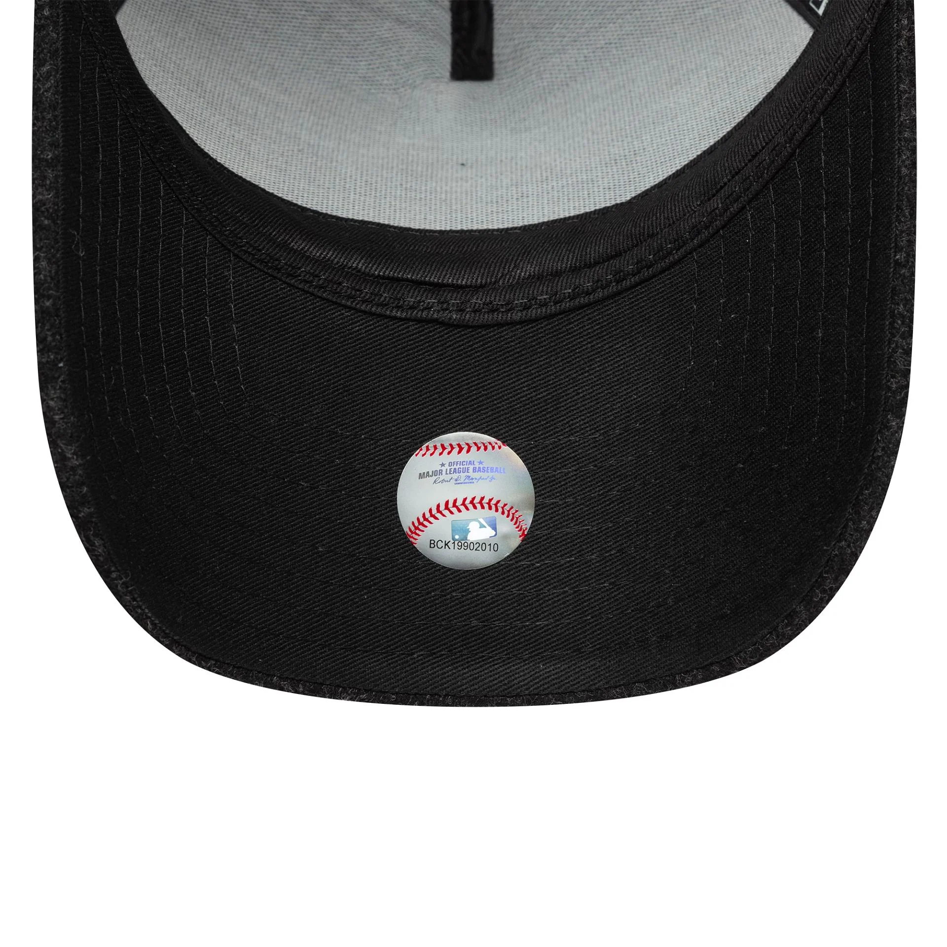 New York Yankees MLB Melton Wool Dark Grey 9FORTY E-Frame Adjustable Cap - Image 4