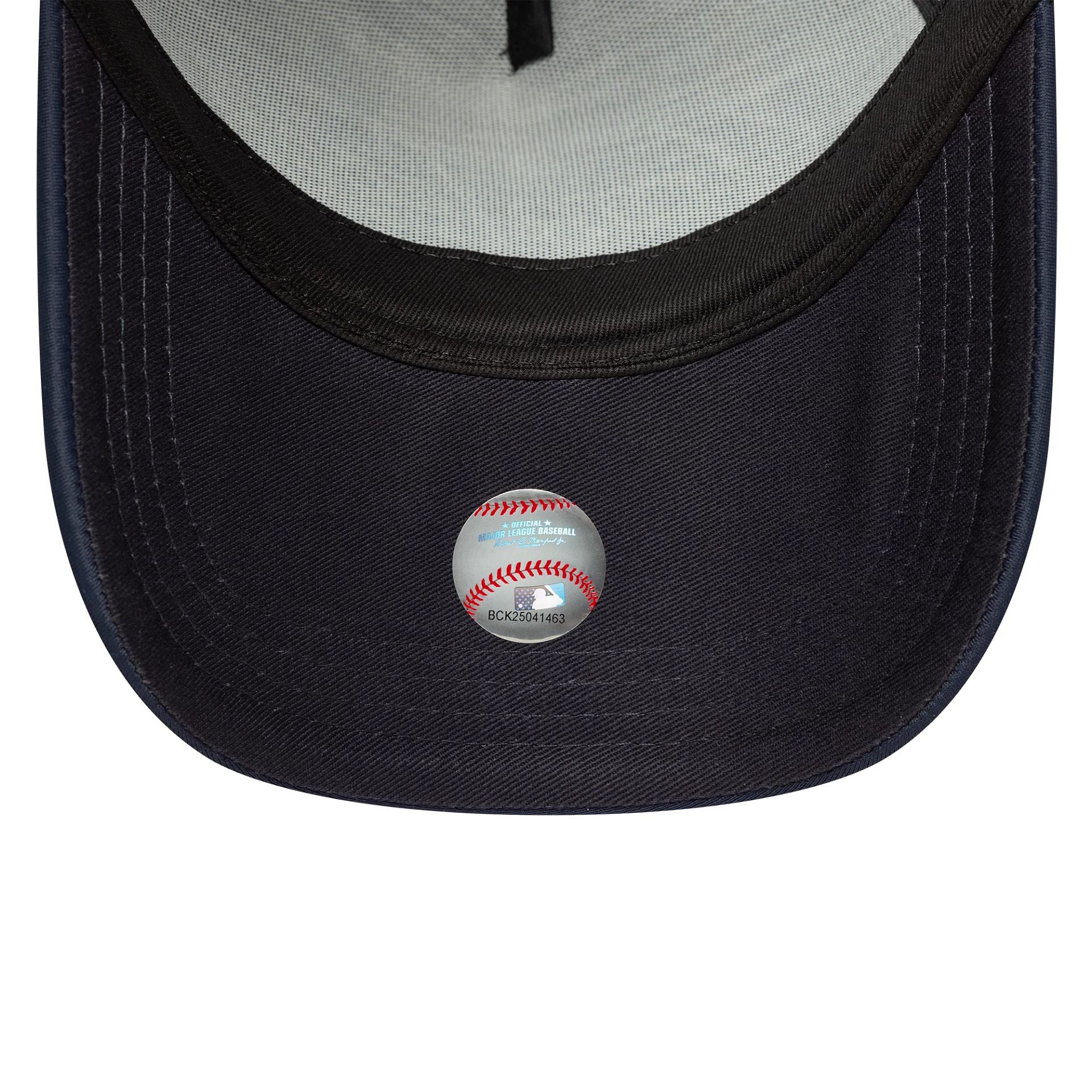 New York Yankees MLB Script Navy 9FORTY A-Frame Trucker Adjustable Cap - Image 4