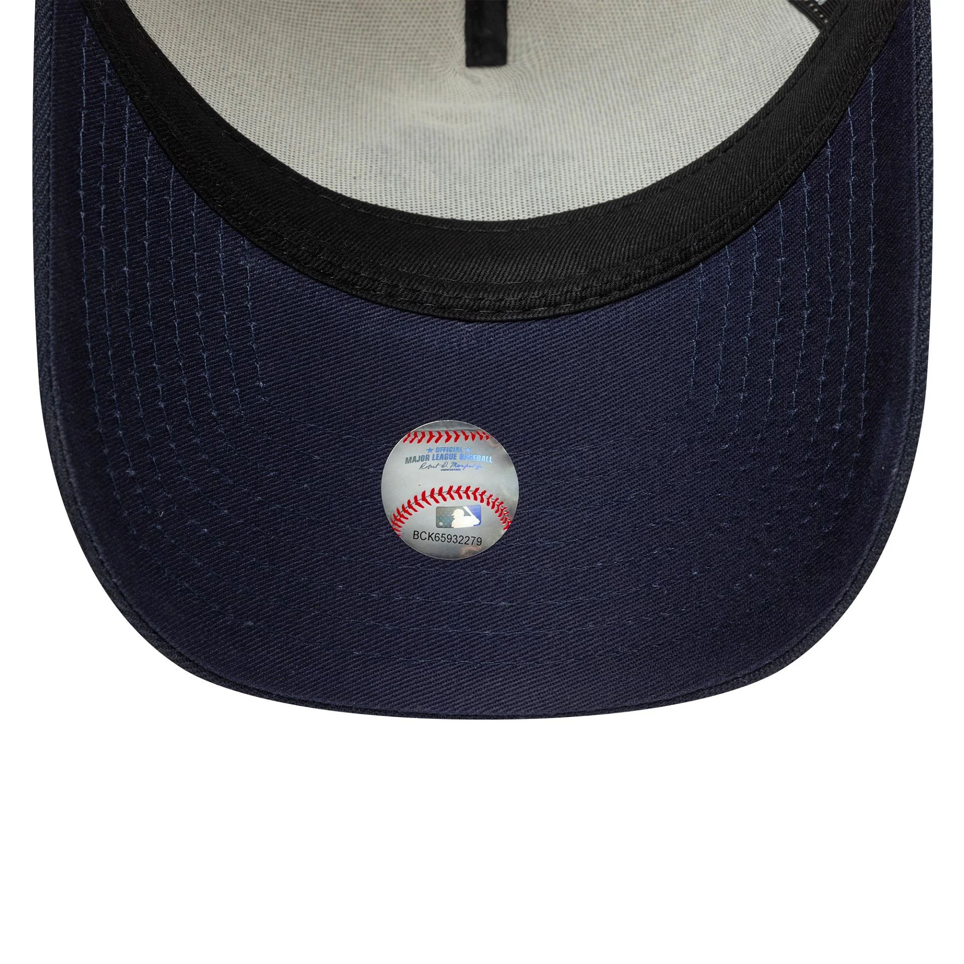 New York Yankees MLB World Series Patch Cream 9FORTY E-Frame Adjustable Cap - Image 4