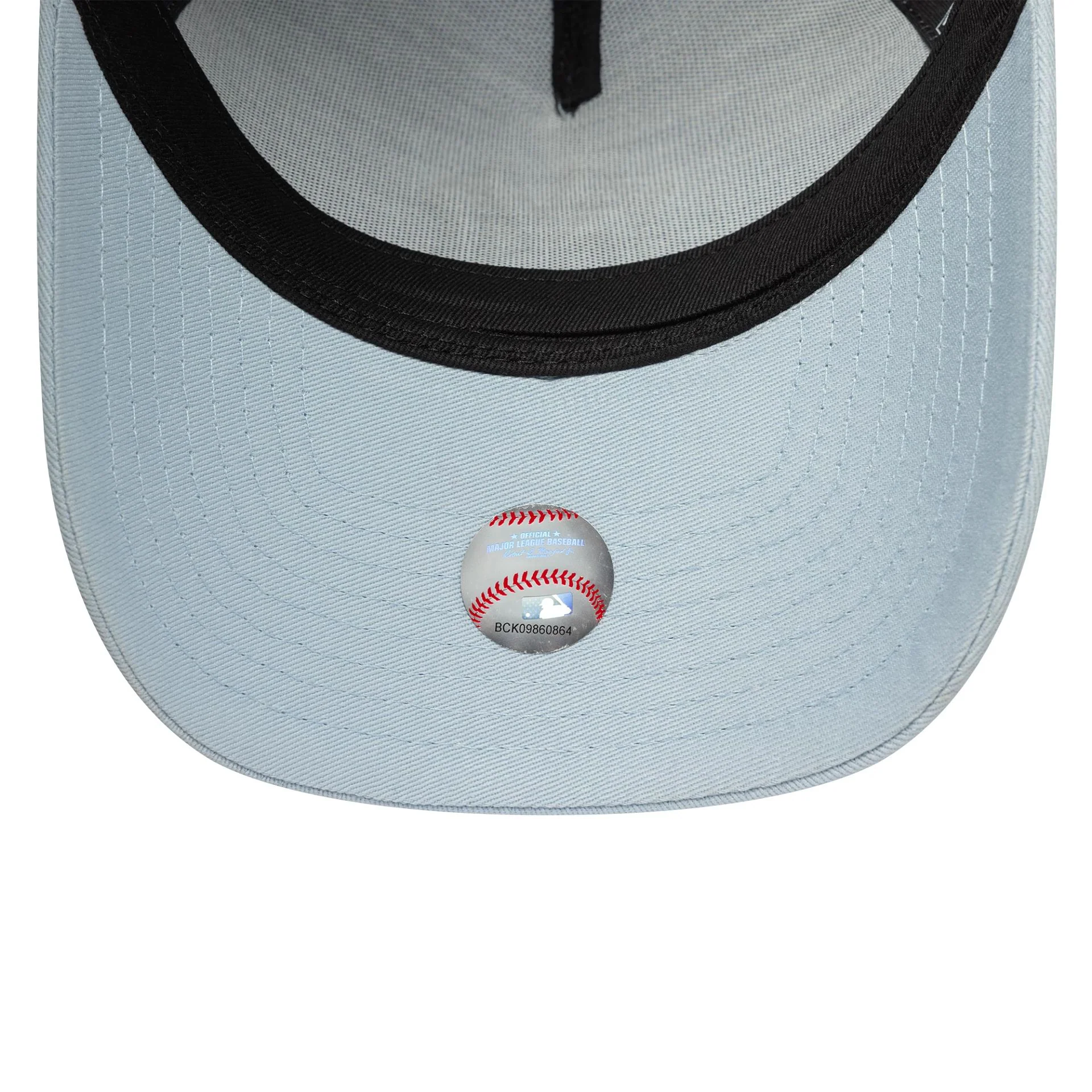 New York Yankees Team Outline Pastel Blue 9FORTY E-Frame Adjustable Cap - Image 5