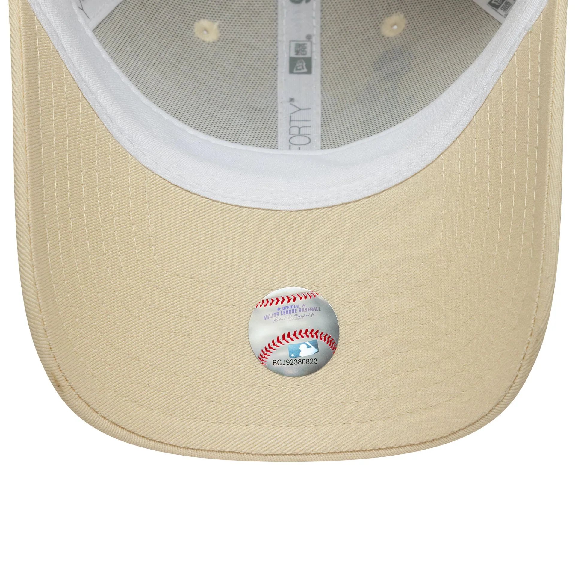 New York Yankees Womens MLB Beaded Cream 9FORTY Adjustable Cap - Image 5