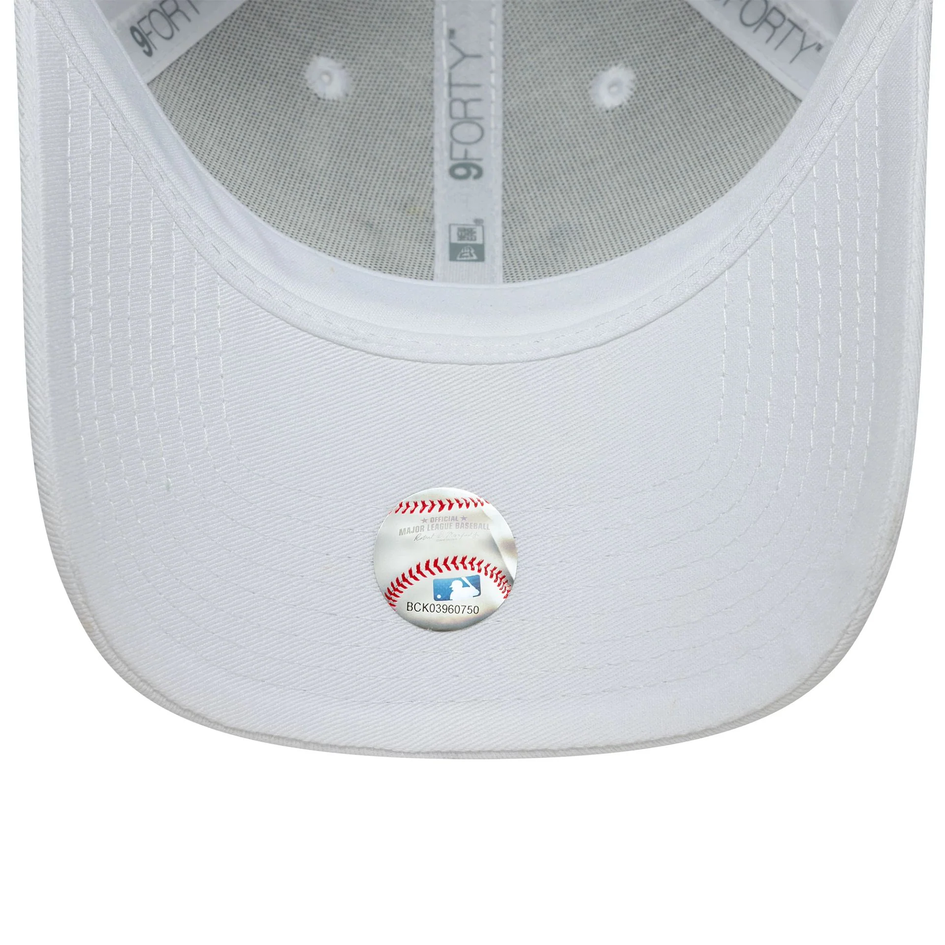 New York Yankees Womens MLB Floral Infill White 9FORTY Adjustable Cap - Image 5