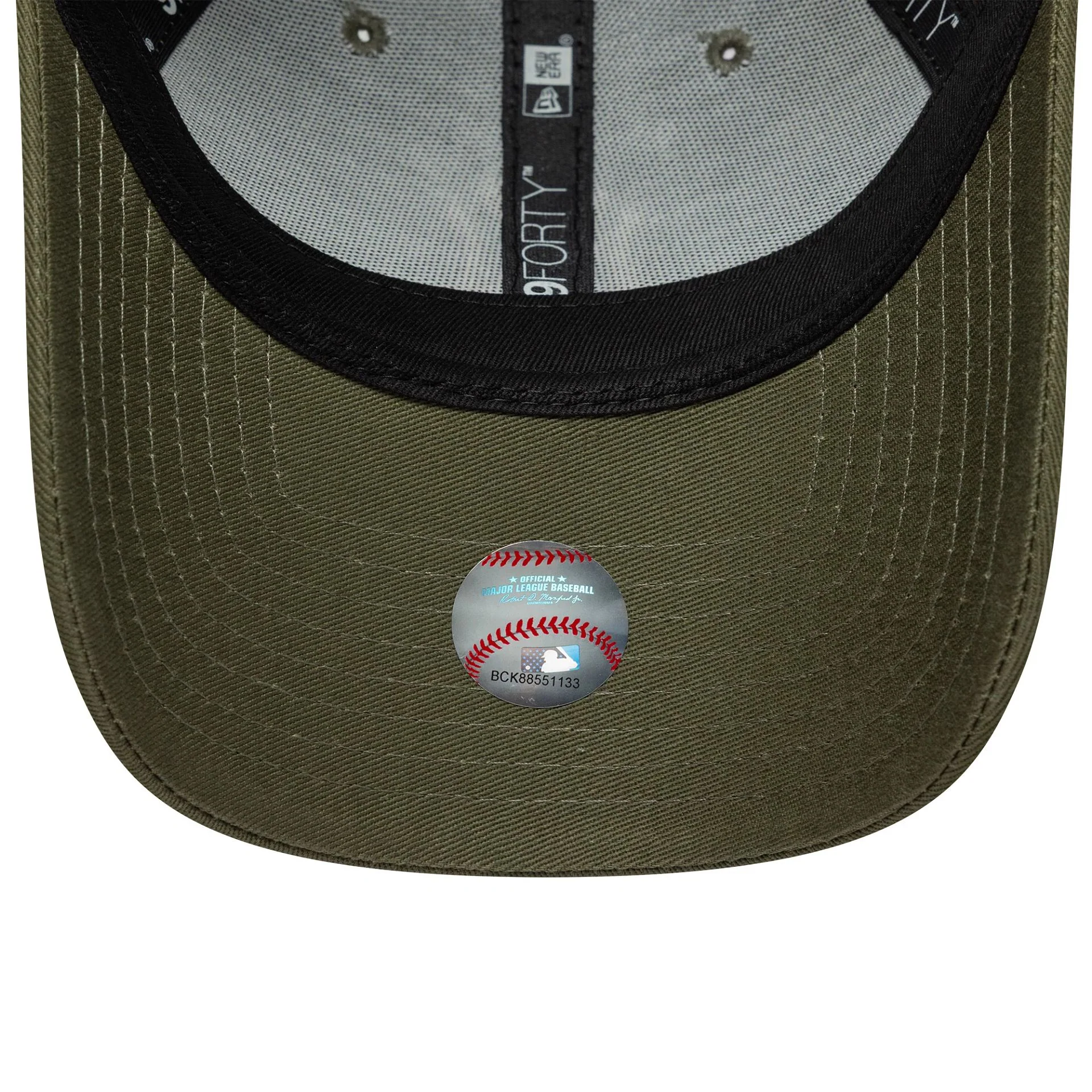 New York Yankees Womens MLB Midi Green 9FORTY Cap - Image 4