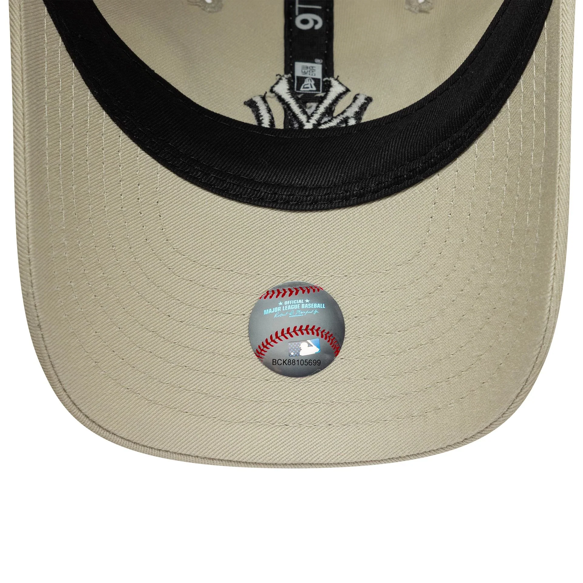 New York Yankees Youth MLB Light Beige 9TWENTY Cap - Image 4