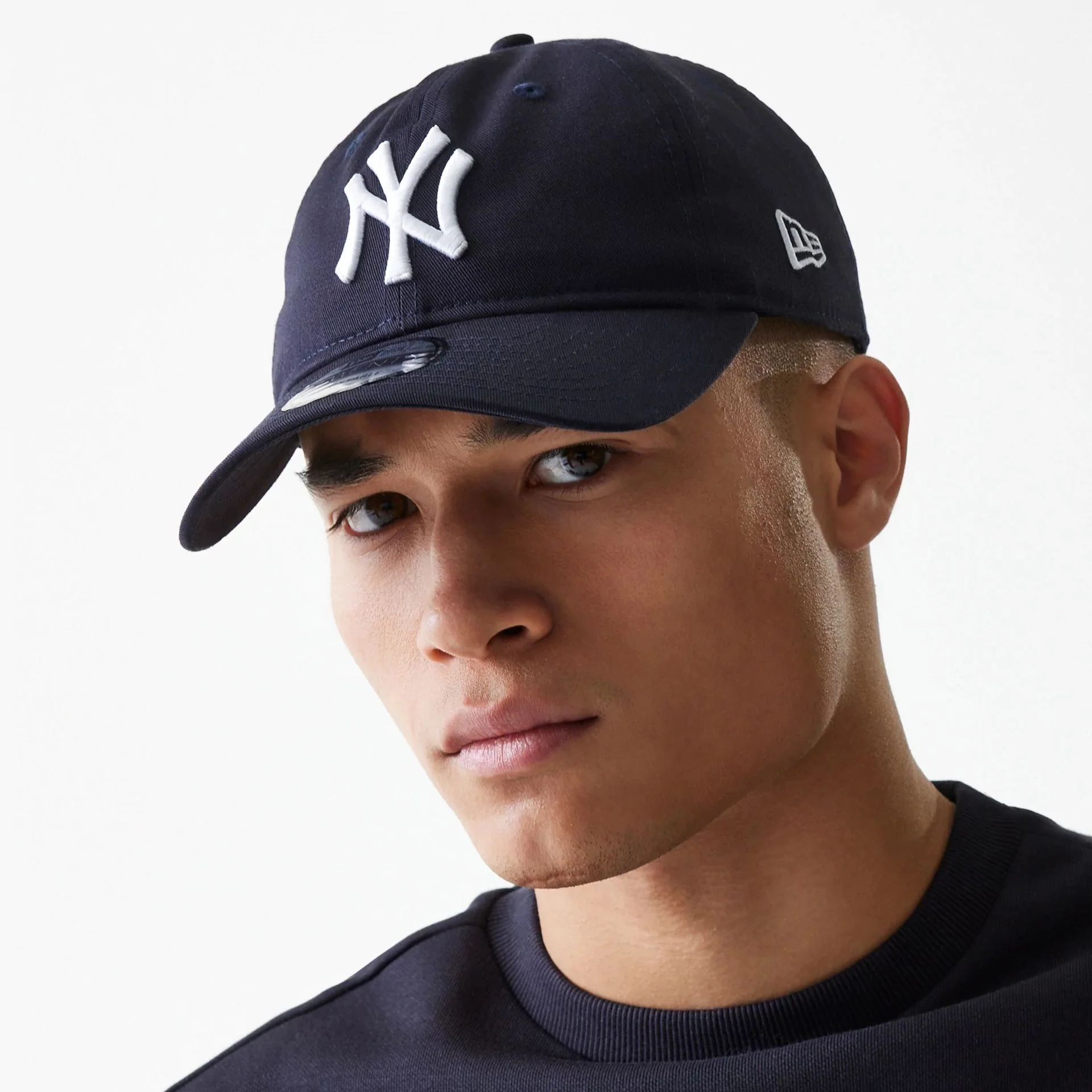 Official New Era League Essential New York Yankees Navy 9TWENTY Cap - Image 5